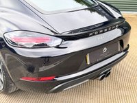 USED 2018 18 PORSCHE 718 2.0 CAYMAN PDK 2d 295 BHP 