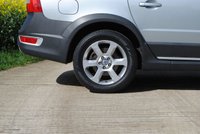 USED 2009 09 VOLVO XC70 2.4 D5 SE AWD 5d 183 BHP www.suffolkcarcentre.co.uk - Located at Ilketshall