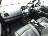 USED 2015 65 NISSAN LEAF TEKNA 5d 109 BHP www.suffolkcarcentre.co.uk - Located at Ilketshall