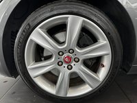 USED 2016 16 JAGUAR XE 2.0 PORTFOLIO 4d 178 BHP Automatic - Leather Seats - Alloy Wheels - Navigation - Parking Sensors