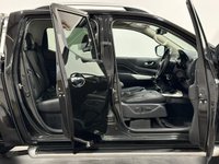 USED 2019 69 NISSAN NAVARA 2.3 DCI TEKNA SHR DCB 188 BHP Gleaming Black , Full Leather Interior , Roll Top Rear