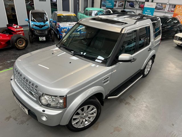 View our LAND ROVER DISCOVERY