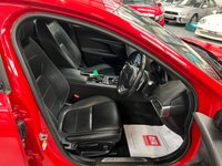 USED 2017 67 JAGUAR XE 2.0L R-SPORT INGENIUM 4d AUTO 247 BHP 1 Previous Owner, Leather
