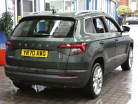 USED 2020 70 SKODA KAROQ 1.5 SE L TSI DSG 5d 148 BHP SAT NAV PART LEATHER REAR VIEW CAMERA CRUISE CONTROL PARKING SENSORS GENUINE LOW MILES 1 OWNER SERVICE HISTORY 6 MONTHS GOLD WARRANTY