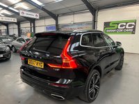 USED 2017 67 VOLVO XC60 2.0L T8 TWIN ENGINE R-DESIGN PRO AWD 5d AUTO 402 BHP PAN ROOF, Economy + Power
