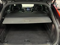 USED 2017 67 VOLVO XC60 2.0L T8 TWIN ENGINE R-DESIGN PRO AWD 5d AUTO 402 BHP PAN ROOF, Economy + Power