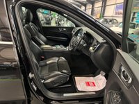 USED 2017 67 VOLVO XC60 2.0L T8 TWIN ENGINE R-DESIGN PRO AWD 5d AUTO 402 BHP PAN ROOF, Economy + Power