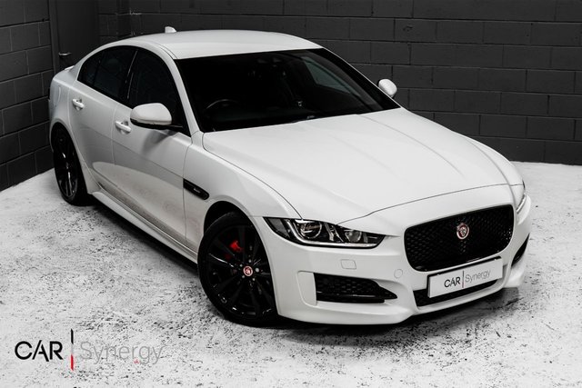 2017 17 Jaguar Xe 2.0 R-SPORT 4d 178 BHP