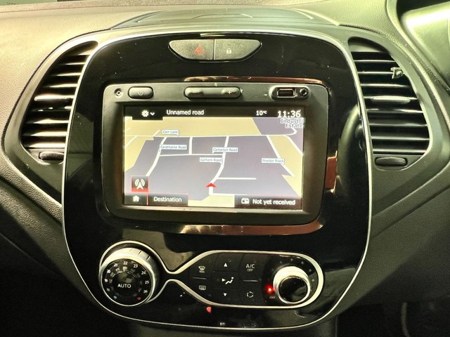 View our RENAULT CAPTUR