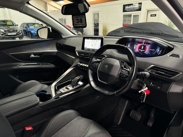 View our PEUGEOT 5008