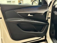 USED 2020 70 PEUGEOT 5008 1.2 PURETECH S/S ALLURE 5d 130 BHP 