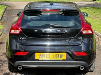 USED 2013 13 VOLVO V40 2.0 D3 SE LUX NAV 5d 148 BHP 