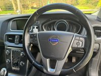 USED 2013 13 VOLVO V40 2.0 D3 SE LUX NAV 5d 148 BHP 