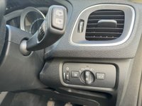 USED 2013 13 VOLVO V40 2.0 D3 SE LUX NAV 5d 148 BHP 