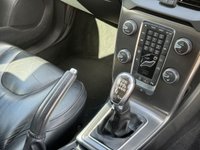 USED 2013 13 VOLVO V40 2.0 D3 SE LUX NAV 5d 148 BHP 
