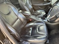 USED 2013 13 VOLVO V40 2.0 D3 SE LUX NAV 5d 148 BHP 