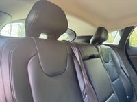USED 2013 13 VOLVO V40 2.0 D3 SE LUX NAV 5d 148 BHP 