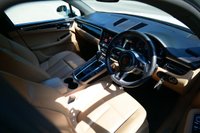 USED 2019 19 PORSCHE MACAN 3.0 S PDK 5d 349 BHP CARRERA WHITE METALLIC PAINTWORK + MOJAVE LTHR + CARPLAY + NAV + DAB