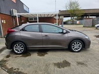 USED 2013 63 HONDA CIVIC 1.8 I-VTEC ES 5d 140 BHP low milage
