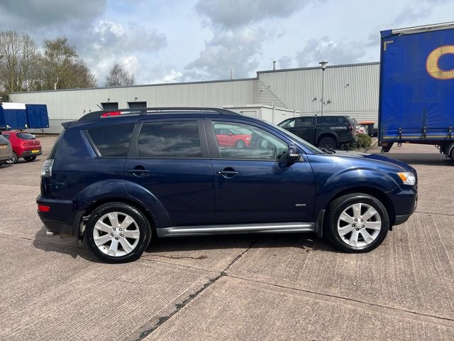 View our MITSUBISHI OUTLANDER