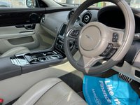 USED 2015 65 JAGUAR XJ 3.0 D V6 PORTFOLIO 4d 275 BHP 