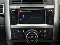 USED 2013 13 TOYOTA VERSO 2.0 ICON D-4D  5d 122 BHP FULL SERVICE RECORD +  CRUISE CONTROL +  DUAL CLIMATE CONTROL +  DAB RADIO +  REVERSING CAMERA +  BLUETOOTH CONNECTION +