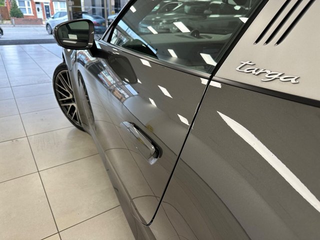 2023 PORSCHE 911 - Photo 11
