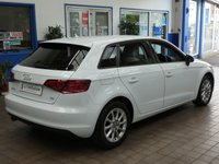 USED 2013 63 AUDI A3 1.6 TDI SE 5d 104 BHP &pound;0 ROAD TAX NICE TIDY EXAMPLE SAT NAV BLUETOOTH RADIO CD PARKING SENSORS