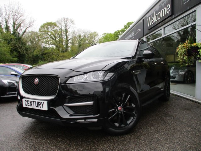 2016 66 Jaguar F-Pace 2.0 R-SPORT AWD 5d 178 BHP