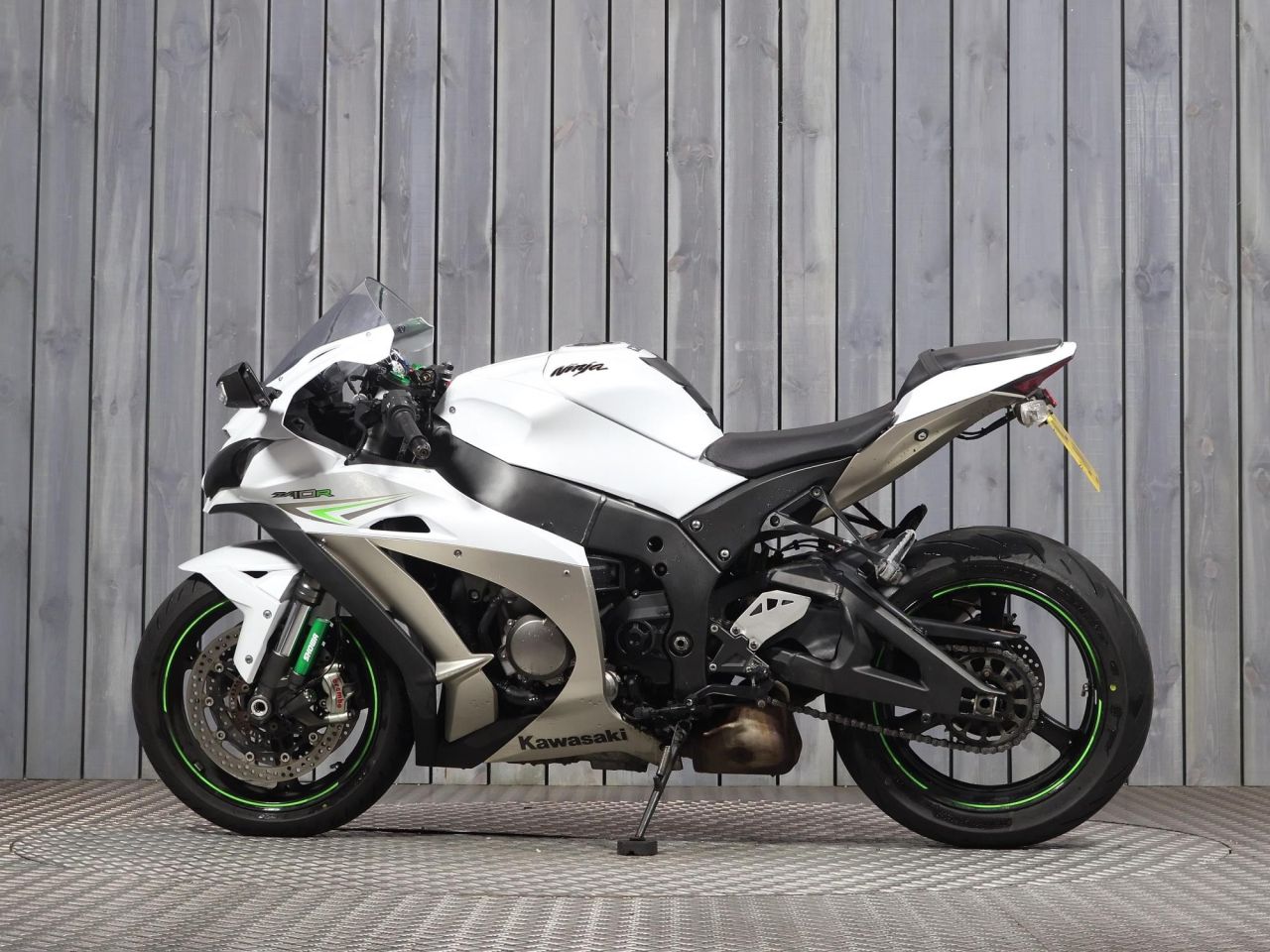 2017 KAWASAKI NINJA ZX-10R WHITE with 18583 miles - Used