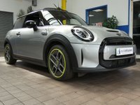 USED 2023 23 MINI HATCH COOPER COOPER S LEVEL 3 3d 181 BHP NO ROAD TAX, NO CONGESTION CHARGE, NO CAZ, NO ULEZ. STUNNING EXAMPLE HEAD UP DISPLAY SAT NAV HARMAN KARDON SOUND LEATHER HEATED SEATS PANORAMIC SUNROOF REAR CAMERA PARKING SENSORS 1 OWNER MINI WARRANTY TILL AUGUST 2026