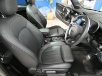 USED 2023 23 MINI HATCH COOPER COOPER S LEVEL 3 3d 181 BHP NO ROAD TAX, NO CONGESTION CHARGE, NO CAZ, NO ULEZ. STUNNING EXAMPLE HEAD UP DISPLAY SAT NAV HARMAN KARDON SOUND LEATHER HEATED SEATS PANORAMIC SUNROOF REAR CAMERA PARKING SENSORS 1 OWNER MINI WARRANTY TILL AUGUST 2026