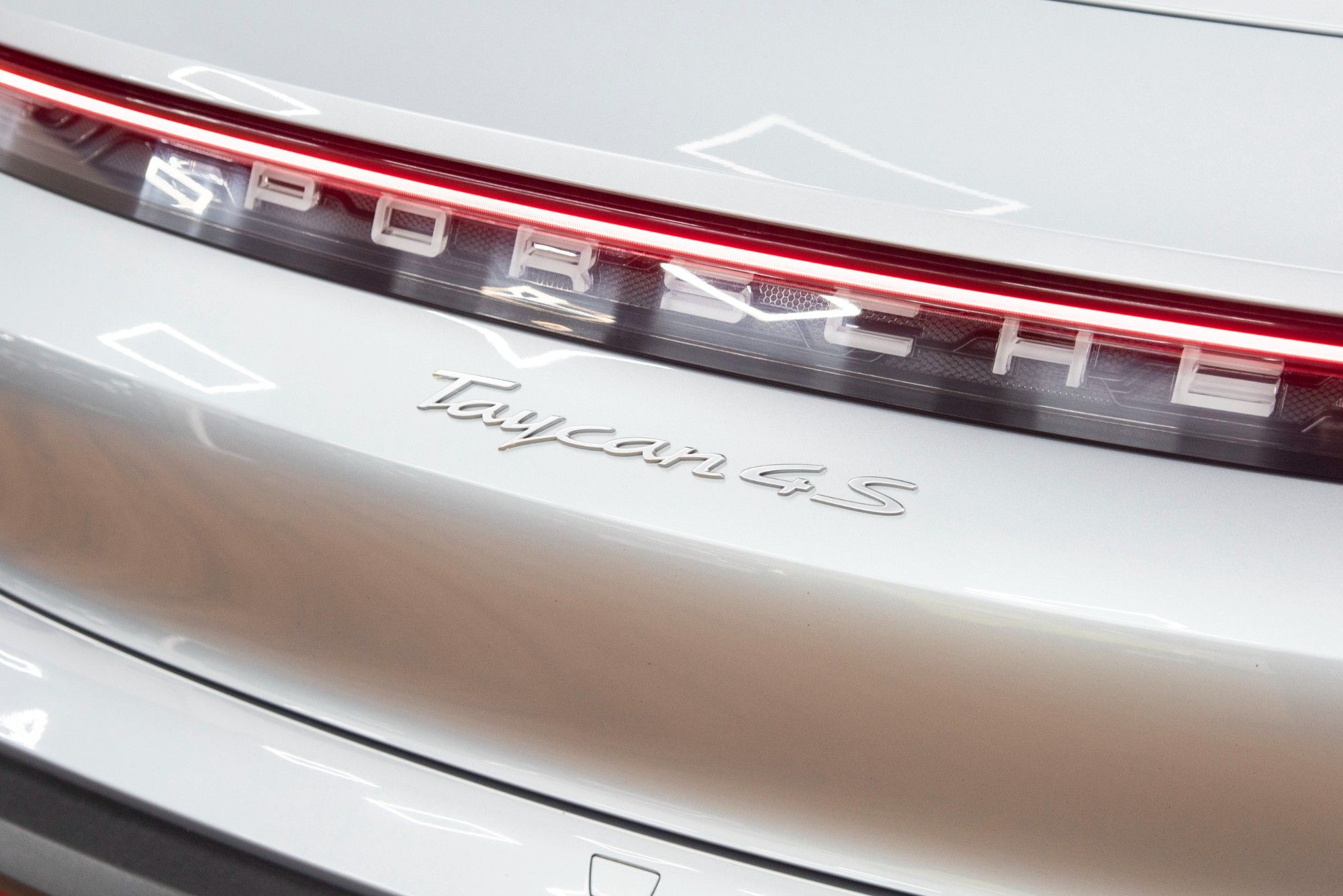 USED 2020 70 PORSCHE TAYCAN 4S 