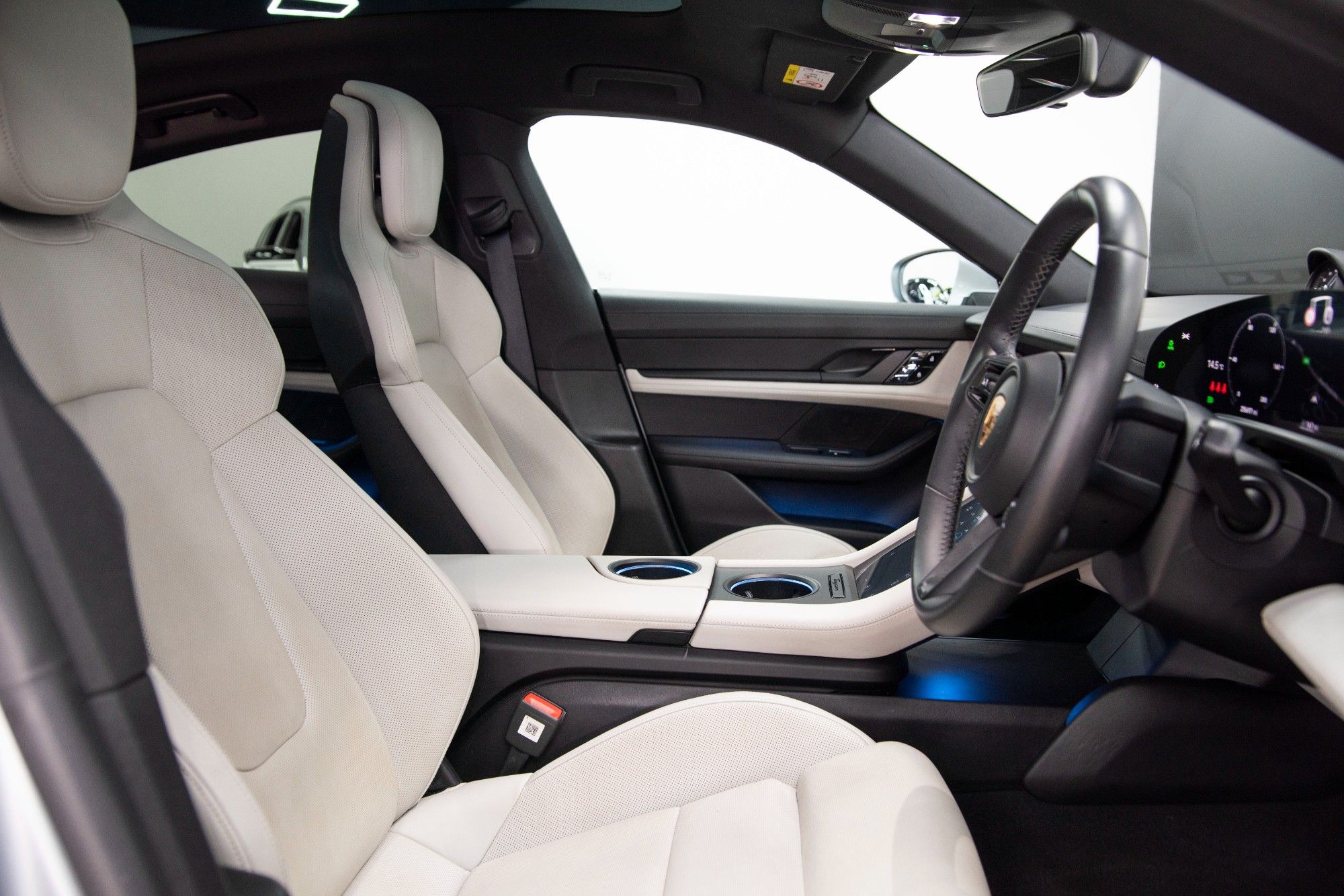 USED 2020 70 PORSCHE TAYCAN 4S 