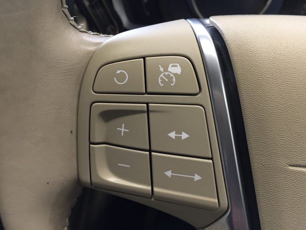 USED 2014 14 VOLVO V70 2.4 D5 SE LUX 5d 212 BHP DRIVERS SUPPORT PACK / WINTER PACK