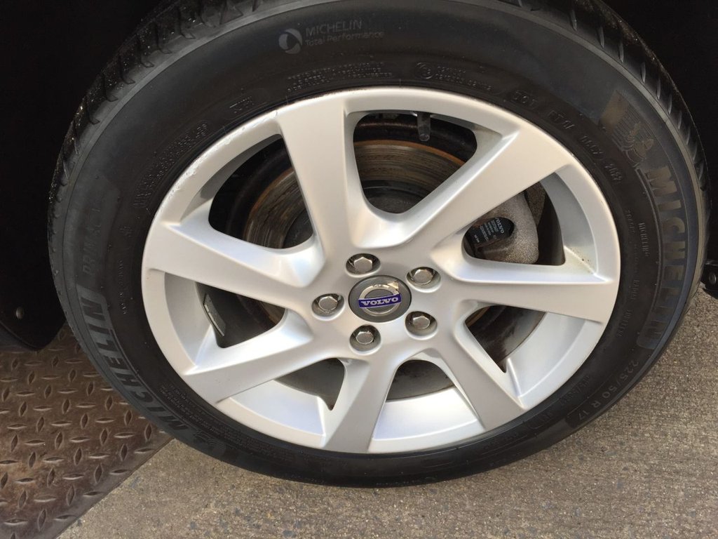 USED 2014 14 VOLVO V70 2.4 D5 SE LUX 5d 212 BHP DRIVERS SUPPORT PACK / WINTER PACK
