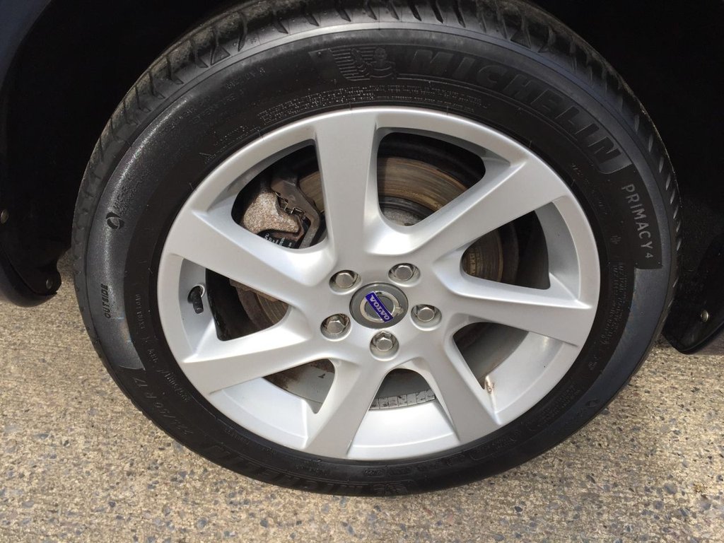 USED 2014 14 VOLVO V70 2.4 D5 SE LUX 5d 212 BHP DRIVERS SUPPORT PACK / WINTER PACK