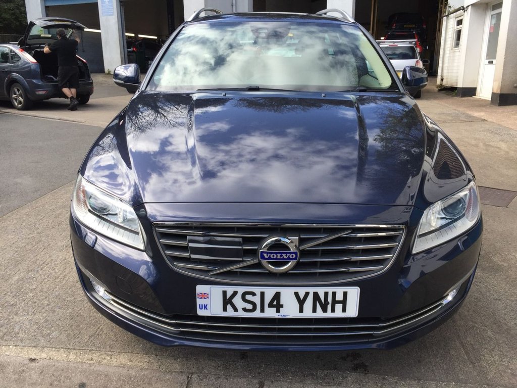 USED 2014 14 VOLVO V70 2.4 D5 SE LUX 5d 212 BHP DRIVERS SUPPORT PACK / WINTER PACK