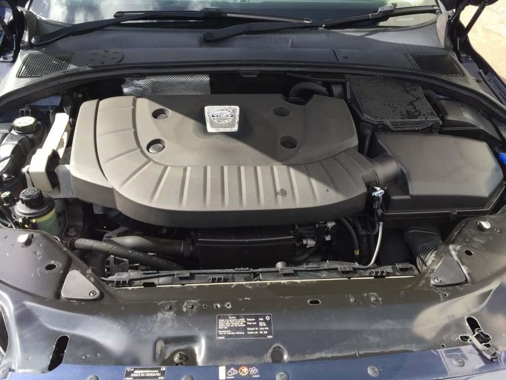 USED 2014 14 VOLVO V70 2.4 D5 SE LUX 5d 212 BHP DRIVERS SUPPORT PACK / WINTER PACK