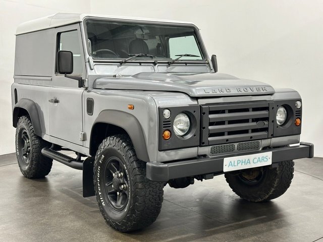 2012 61 Land Rover Defender 2.2 TD HARD TOP 122 BHP