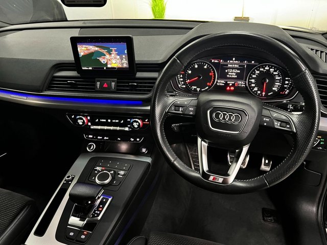 View our AUDI Q5