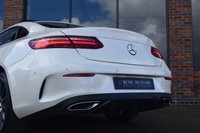 USED 2019 68 MERCEDES-BENZ E-CLASS 2.0 E 300 AMG LINE PREMIUM PLUS 2d 241 BHP DIAMOND WHITE / PREMIUM PLUS!!