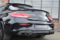 USED 2016 MERCEDES-BENZ C-CLASS 4.0 AMG C 63 PREMIUM 2d 469 BHP PAN ROOF / CARBON INTERIOR