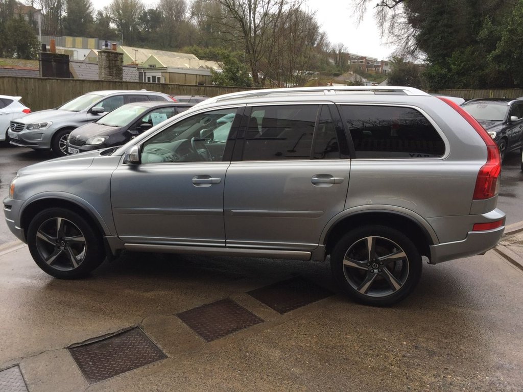 USED 2013 63 VOLVO XC90 2.4 D5 R-DESIGN NAV AWD 5d 200 BHP STUNNING VOLVO XC90 R-DESIGN