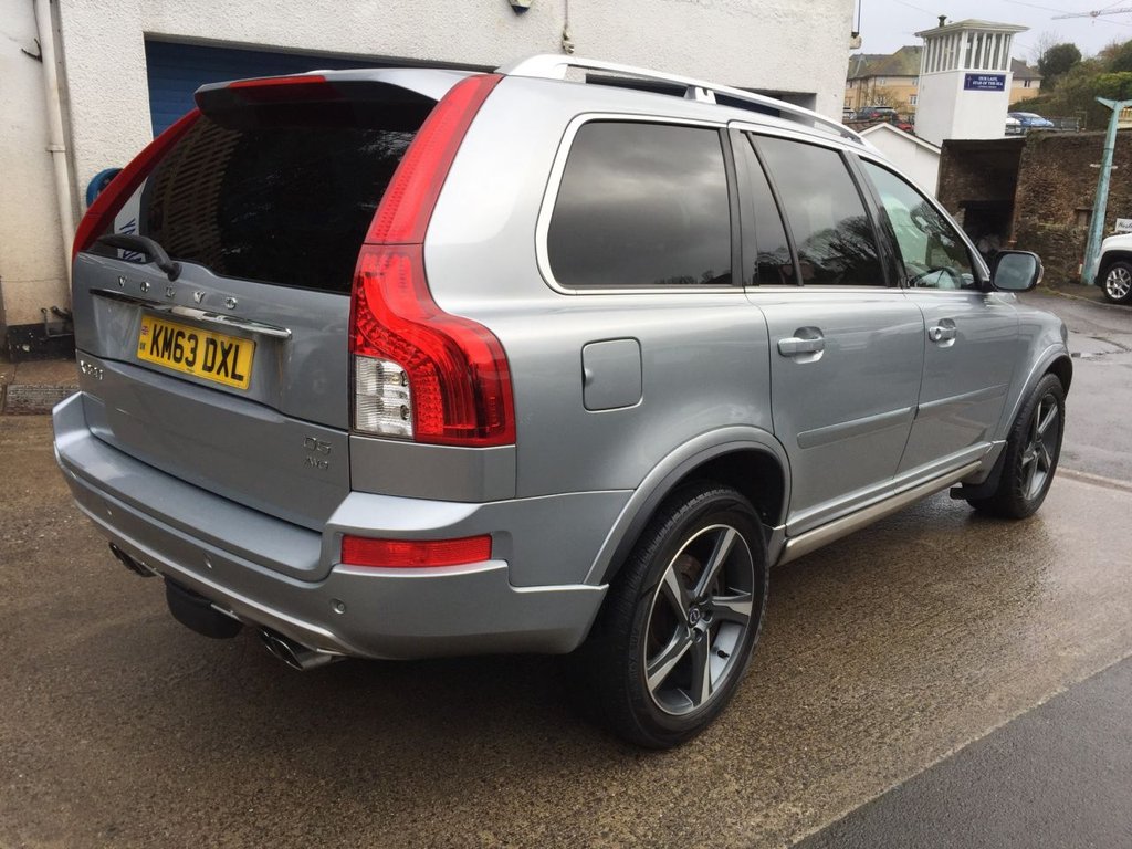 USED 2013 63 VOLVO XC90 2.4 D5 R-DESIGN NAV AWD 5d 200 BHP STUNNING VOLVO XC90 R-DESIGN
