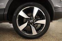 USED 2015 15 NISSAN QASHQAI 1.5 DCI N-TEC 5d 108 BHP WITH A GREAT SERVICE RECORD THIS VEHICLE HAS BEEN WELL MAINTAINED AND COVERED ONLY 68605 MILES