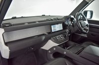 USED 2021 21 LAND ROVER DEFENDER 3.0 SE MHEV 5d 246 BHP Black Pack, Deployable Tow Bar