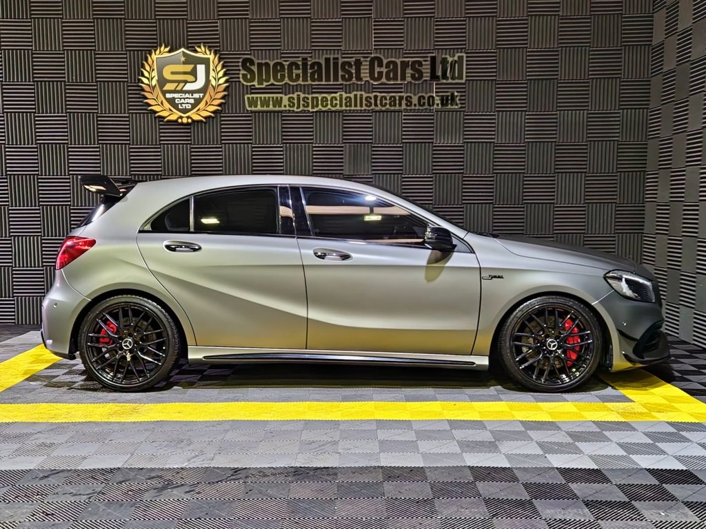2015 Mercedes-Benz A-Class Amg A 45 4matic Premium 