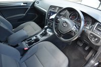 USED 2017 17 VOLKSWAGEN GOLF 1.4 SE NAVIGATION TSI BLUEMOTION TECHNOLOGY DSG 5d 124 BHP Auto | ULEZ | 1 Owner | Service History | Parking Sensors | Satellite Navigation |