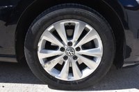 USED 2017 17 VOLKSWAGEN GOLF 1.4 SE NAVIGATION TSI BLUEMOTION TECHNOLOGY DSG 5d 124 BHP Auto | ULEZ | 1 Owner | Service History | Parking Sensors | Satellite Navigation |